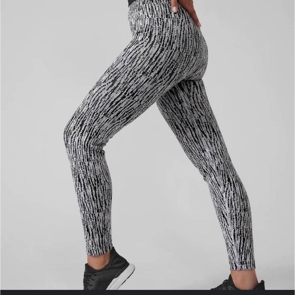 Athleta Pants - Athleta Flurry Elemental Tights‎ Sz XS
